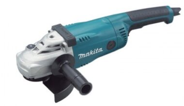 Makita Angle Grinder GA7020