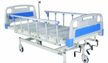 Zenith Healthcare ICU Bed Mechanical WH1107 - Versatile and Safe Medical Bed for Intensive Care Units