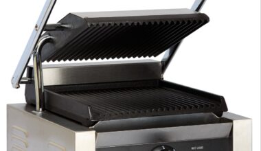 Deliciously Grilled Sandwiches with our Single Type Sandwich Griller